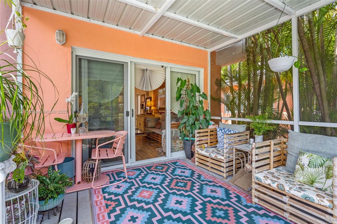 Недавно продано: $1,100,000 (0 спален, 0 ванн, 2300 Квадратных фут)