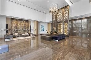 待售: $990,000 (2 贝兹, 2 浴室, 1670 平方英尺)