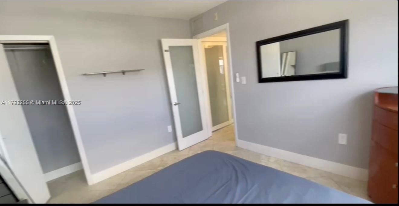 Recently Sold: $345,000 (1 beds, 1 baths, 700 Square Feet)