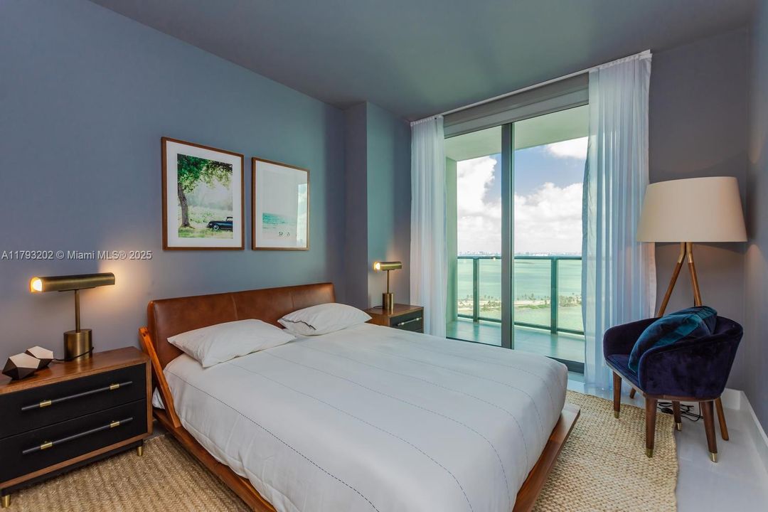 For Sale: $829,000 (3 beds, 2 baths, 1152 Square Feet)