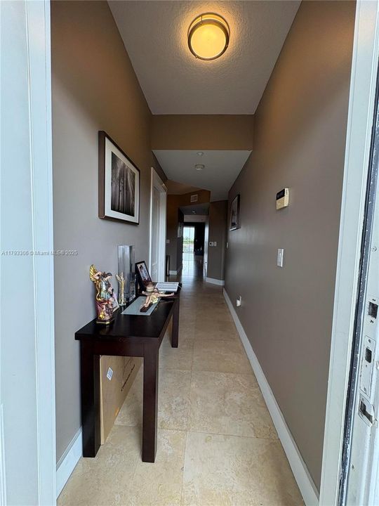 For Sale: $460,000 (3 beds, 2 baths, 1700 Square Feet)