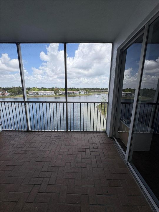 For Sale: $460,000 (3 beds, 2 baths, 1700 Square Feet)