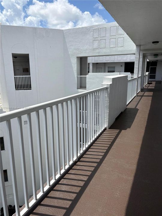 For Sale: $460,000 (3 beds, 2 baths, 1700 Square Feet)