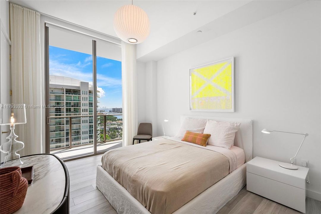 Vendido Recientemente: $1,695,000 (2 camas, 2 baños, 964 Pies cuadrados)