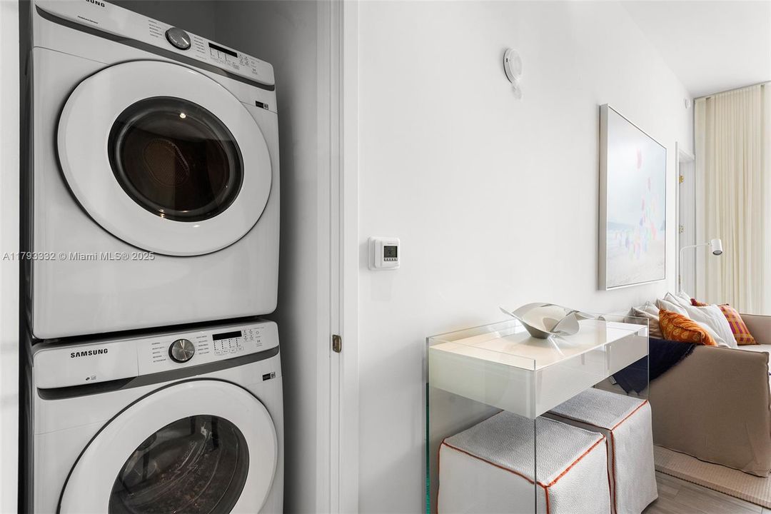 Vendido Recientemente: $1,695,000 (2 camas, 2 baños, 964 Pies cuadrados)