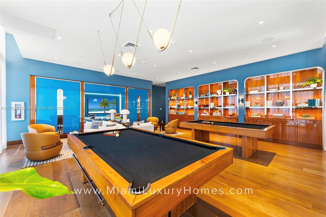 Vendido Recientemente: $1,695,000 (2 camas, 2 baños, 964 Pies cuadrados)