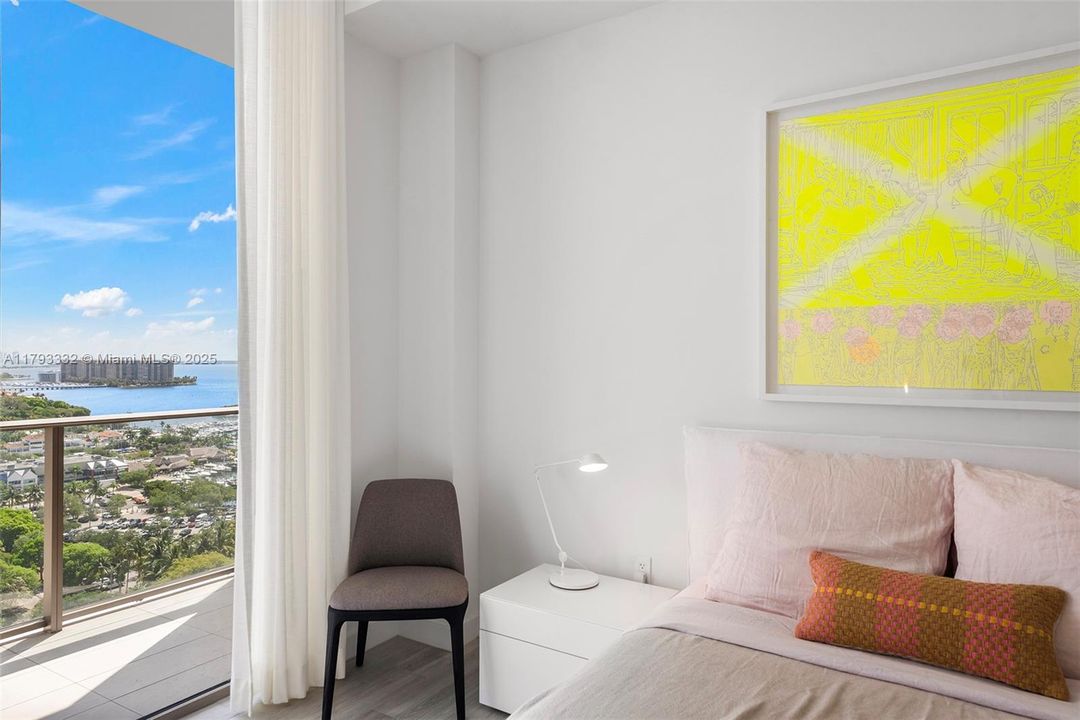 Vendido Recientemente: $1,695,000 (2 camas, 2 baños, 964 Pies cuadrados)