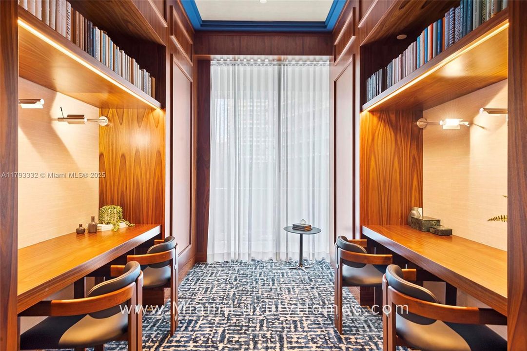 Vendido Recientemente: $1,695,000 (2 camas, 2 baños, 964 Pies cuadrados)