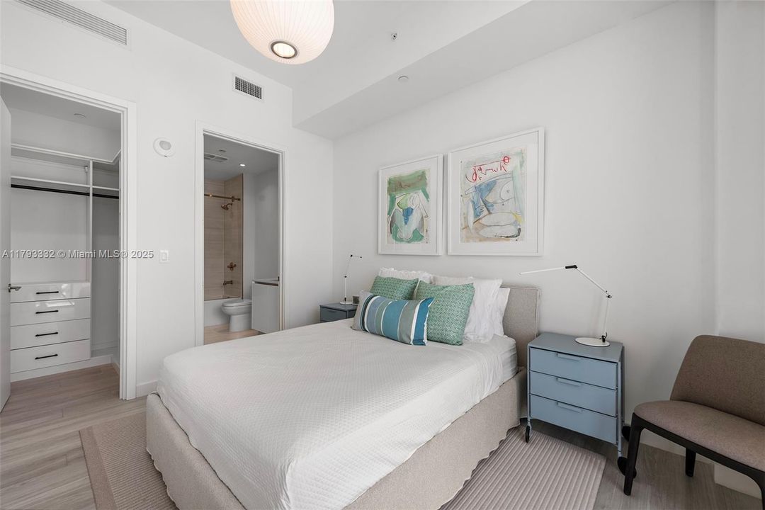 Vendido Recientemente: $1,695,000 (2 camas, 2 baños, 964 Pies cuadrados)