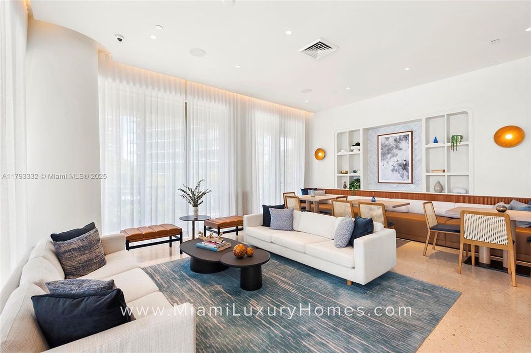 Vendido Recientemente: $1,695,000 (2 camas, 2 baños, 964 Pies cuadrados)