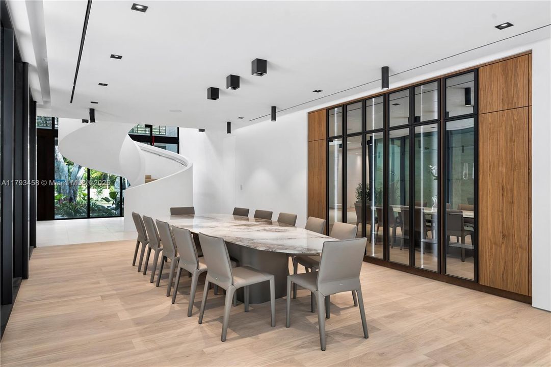 Недавно арендовано: $130,000 (6 спален, 7 ванн, 8833 Квадратных фут)