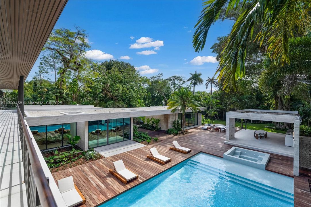 Недавно арендовано: $130,000 (6 спален, 7 ванн, 8833 Квадратных фут)