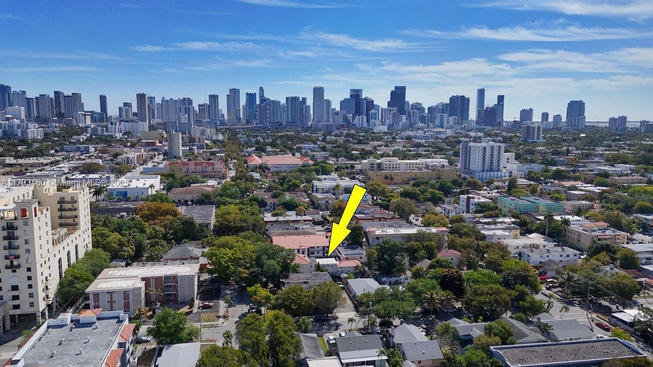 Недавно продано: $3,900,000 (0 спален, 0 ванн, 8019 Квадратных фут)