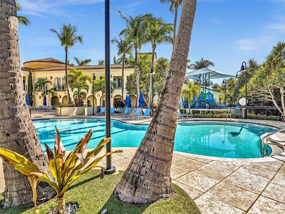 Recently Sold: $1,750,000 (4 beds, 3 baths, 2513 Square Feet)