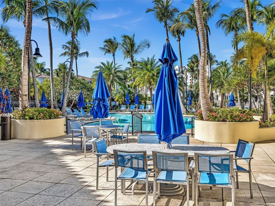 Recently Sold: $1,750,000 (4 beds, 3 baths, 2513 Square Feet)