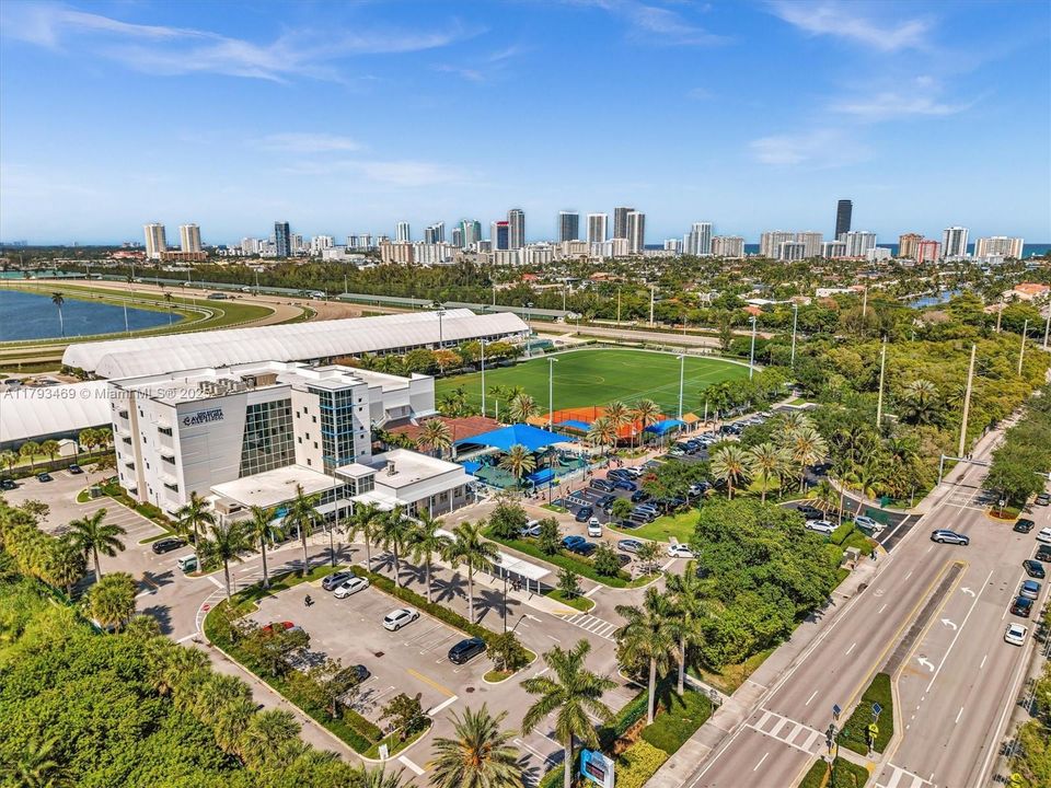 Recently Sold: $1,750,000 (4 beds, 3 baths, 2513 Square Feet)