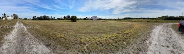 待售: $112,500 (0.14 acres)