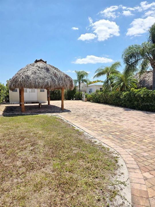 На продажу: $179,000 (0.07 acres)