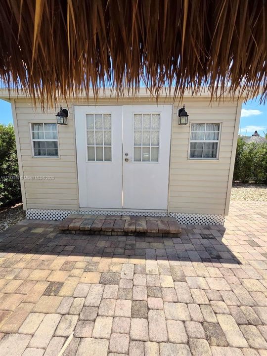 На продажу: $179,000 (0.07 acres)