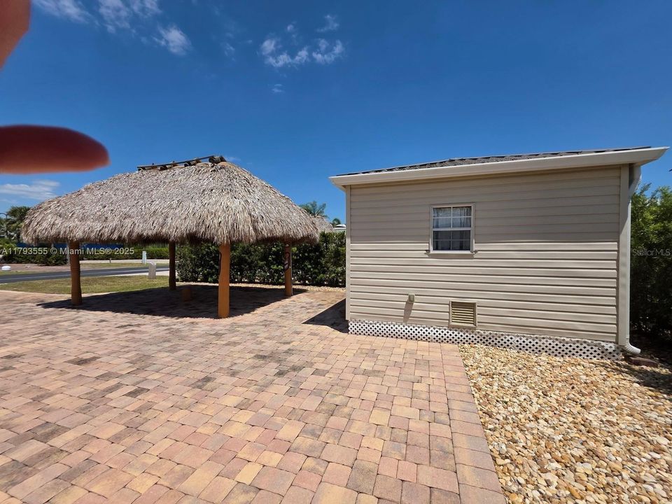 На продажу: $179,000 (0.07 acres)