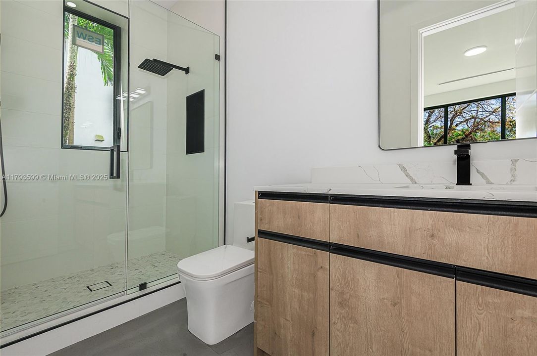 For Sale: $4,690,000 (5 beds, 5 baths, 0 Square Feet)