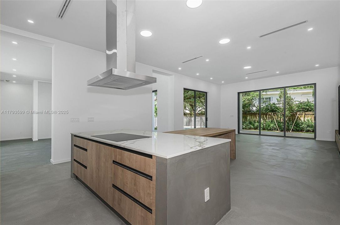 For Sale: $4,690,000 (5 beds, 5 baths, 0 Square Feet)