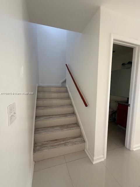 Recientemente alquilado: $2,995 (2 camas, 2 baños, 1612 Pies cuadrados)