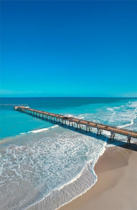 Activo con contrato: $2,750,000 (3 camas, 3 baños, 2585 Pies cuadrados)