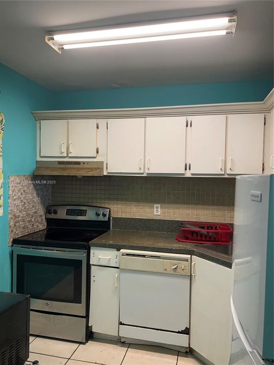 En Venta: $179,000 (2 camas, 2 baños, 830 Pies cuadrados)