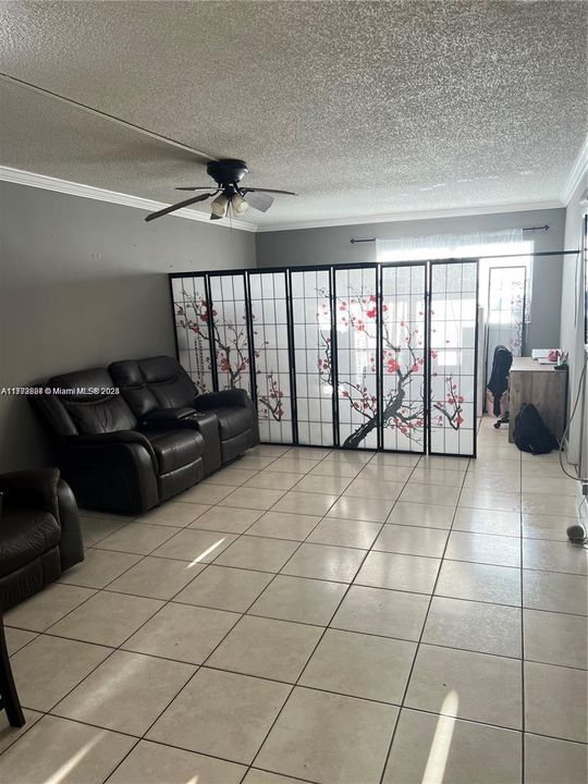 En Venta: $179,000 (2 camas, 2 baños, 830 Pies cuadrados)