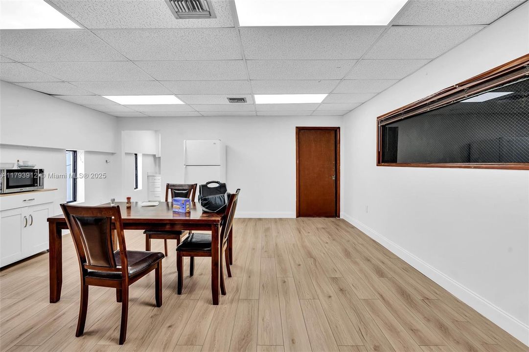 Недавно продано: $4,495,000 (0 спален, 0 ванн, 0 Квадратных фут)