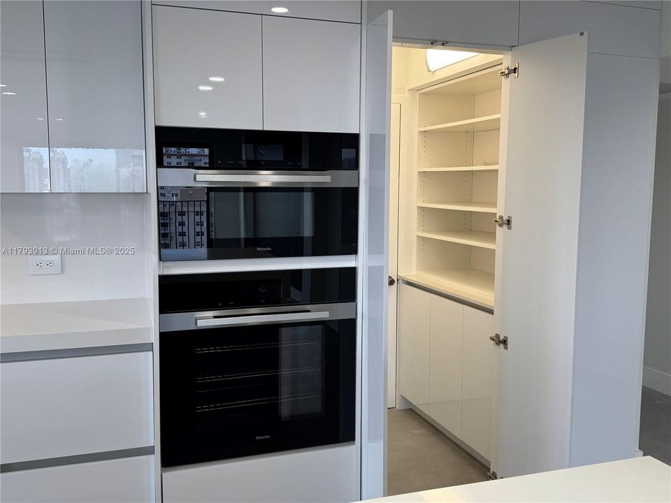 Details - Bar area has under-counter wine cellar