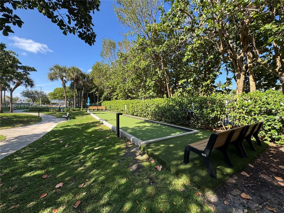 Recently Sold: $899,000 (2 beds, 2 baths, 1660 Square Feet)