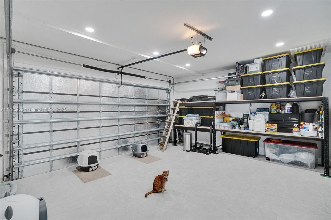 最近售出: $1,320,000 (5 贝兹, 4 浴室, 2925 平方英尺)