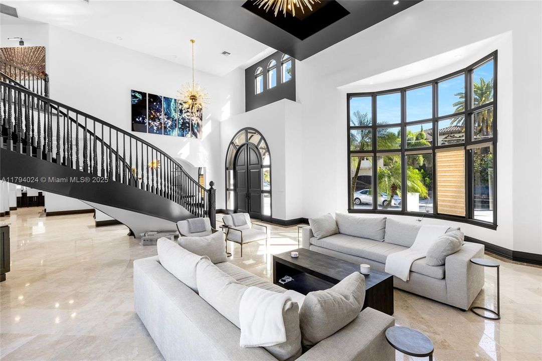 For Sale: $7,695,000 (5 beds, 5 baths, 5288 Square Feet)