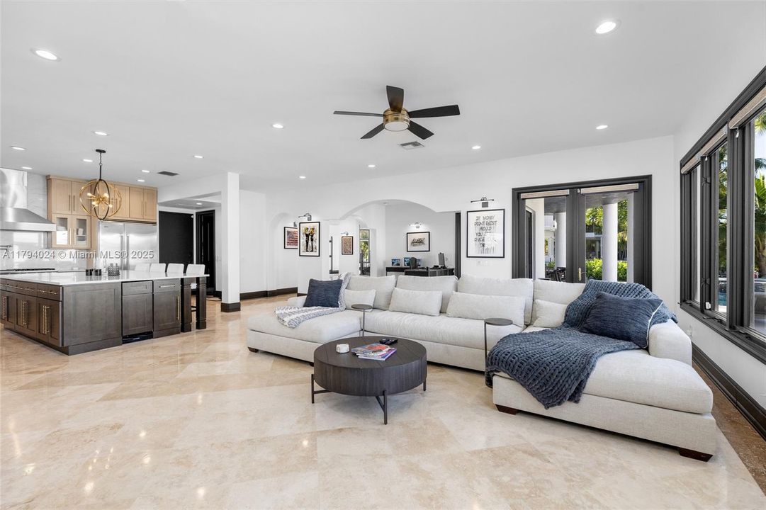 For Sale: $7,695,000 (5 beds, 5 baths, 5288 Square Feet)