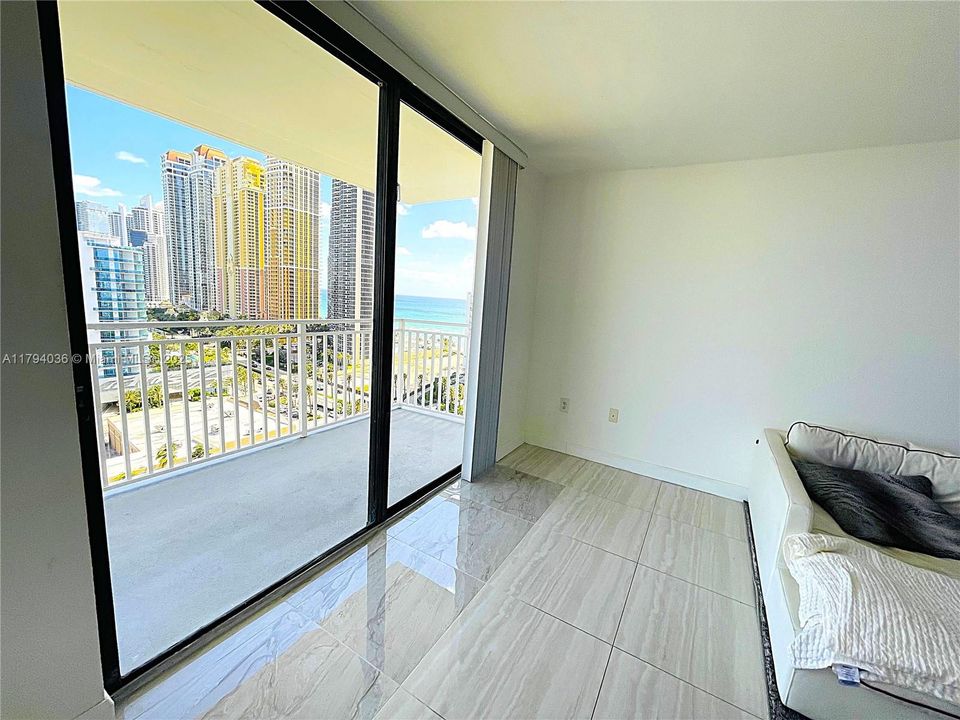 Recently Sold: $530,000 (2 beds, 2 baths, 1507 Square Feet)