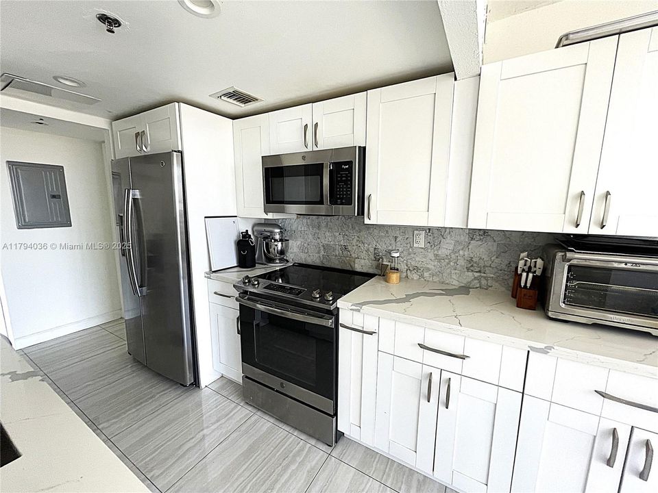 Recently Sold: $530,000 (2 beds, 2 baths, 1507 Square Feet)