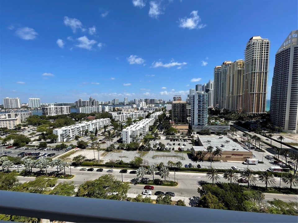 Recently Sold: $530,000 (2 beds, 2 baths, 1507 Square Feet)
