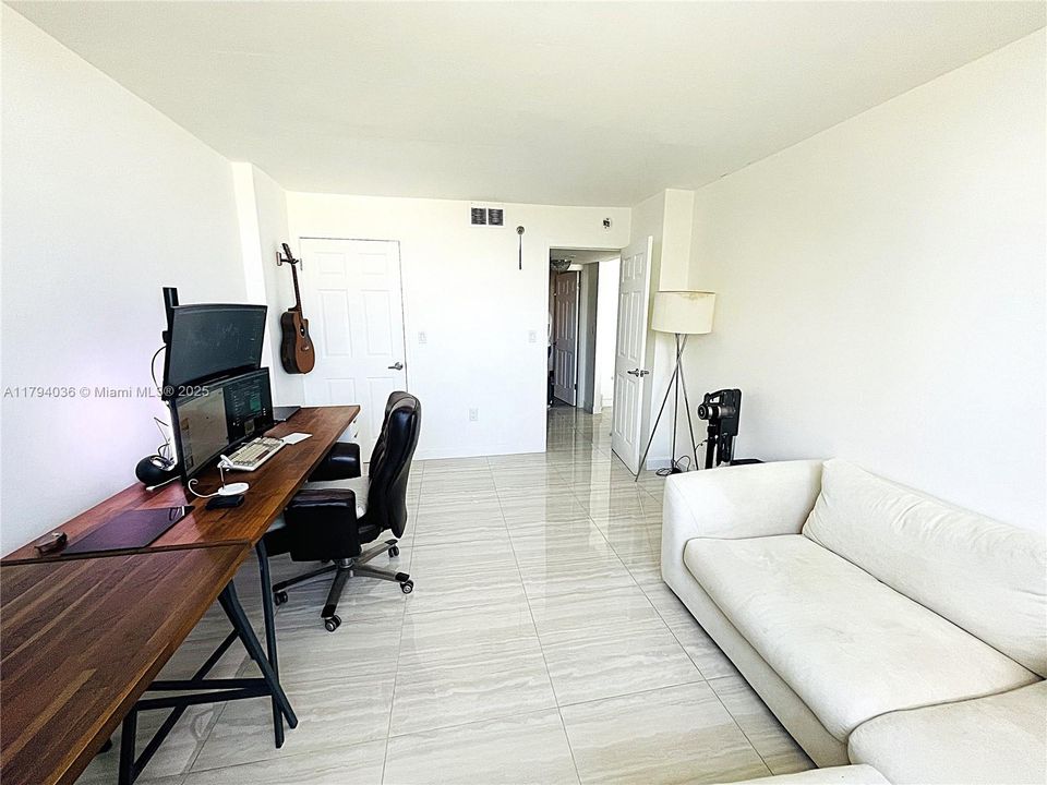 Recently Sold: $530,000 (2 beds, 2 baths, 1507 Square Feet)