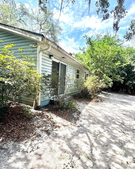 最近售出: $150,000 (3 贝兹, 2 浴室, 0 平方英尺)