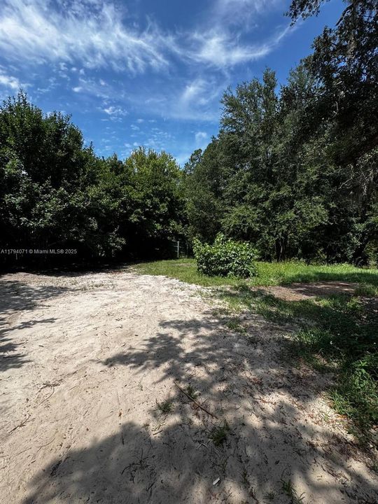 最近售出: $150,000 (3 贝兹, 2 浴室, 0 平方英尺)