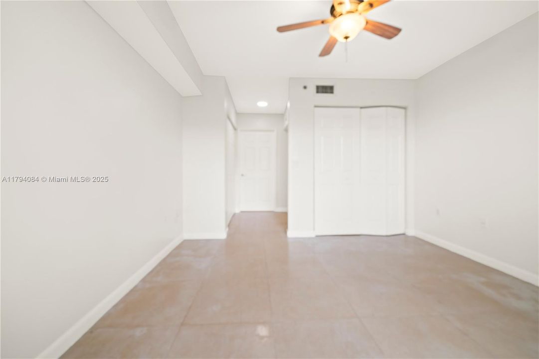 Недавно арендовано: $2,350 (2 спален, 2 ванн, 1035 Квадратных фут)