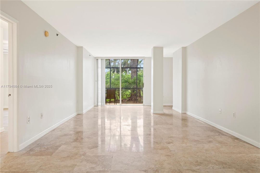 Недавно арендовано: $2,350 (2 спален, 2 ванн, 1035 Квадратных фут)