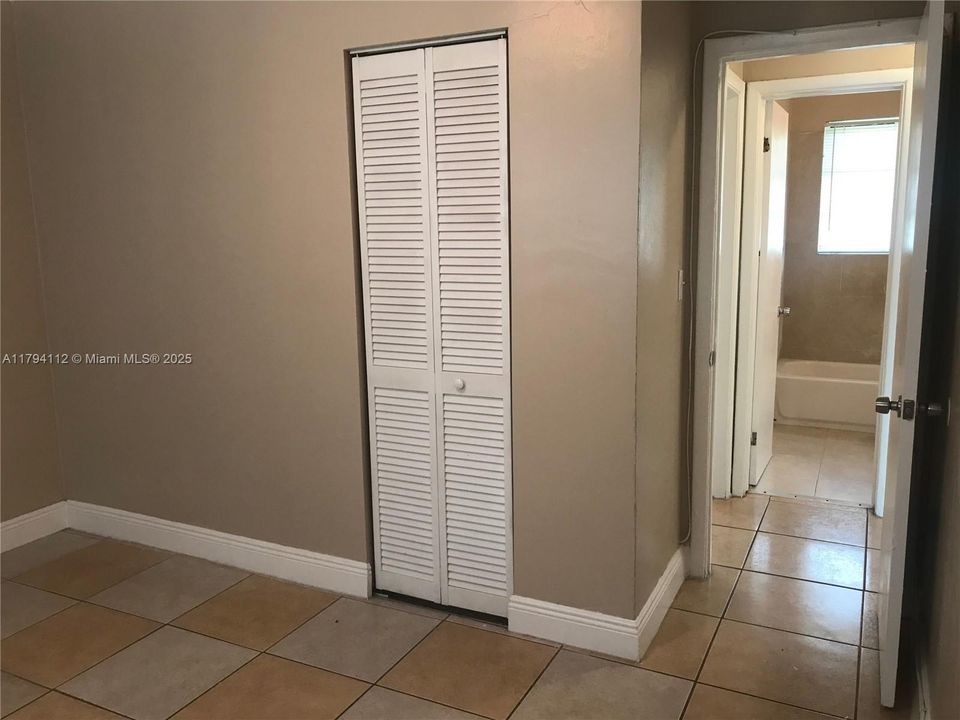 Недавно арендовано: $1,850 (2 спален, 1 ванн, 0 Квадратных фут)