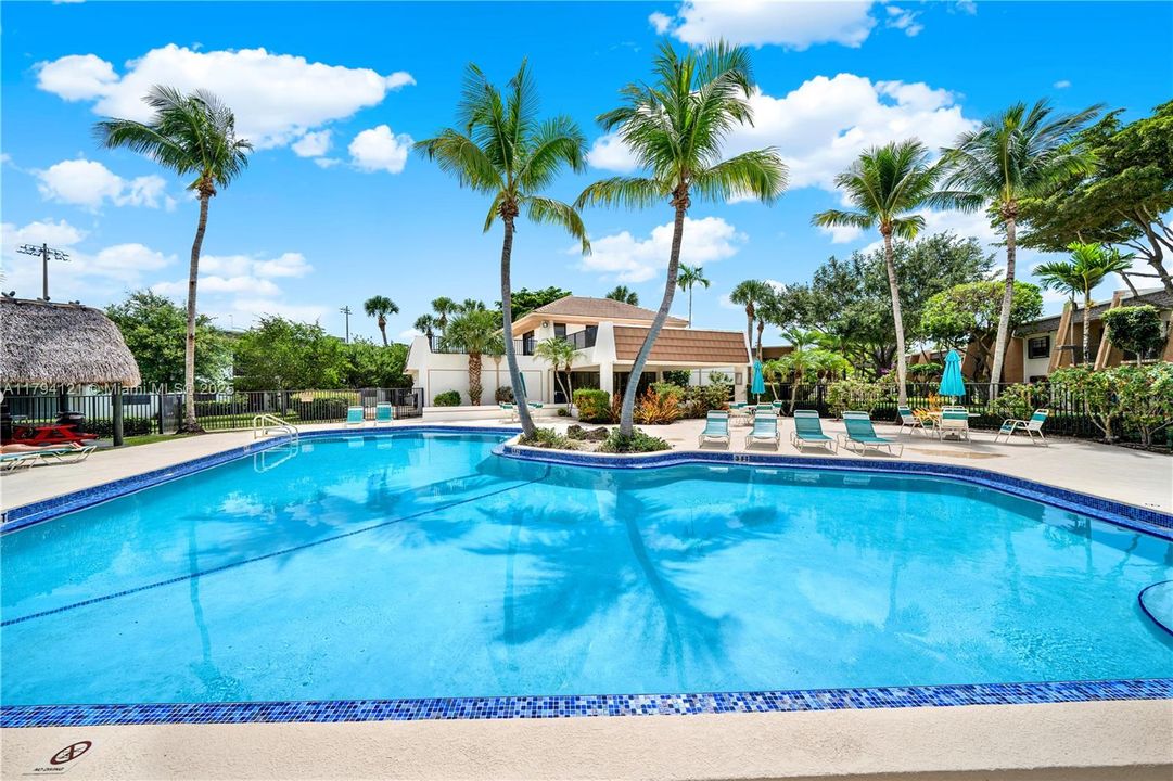 На продажу: $249,000 (1 спален, 1 ванн, 672 Квадратных фут)