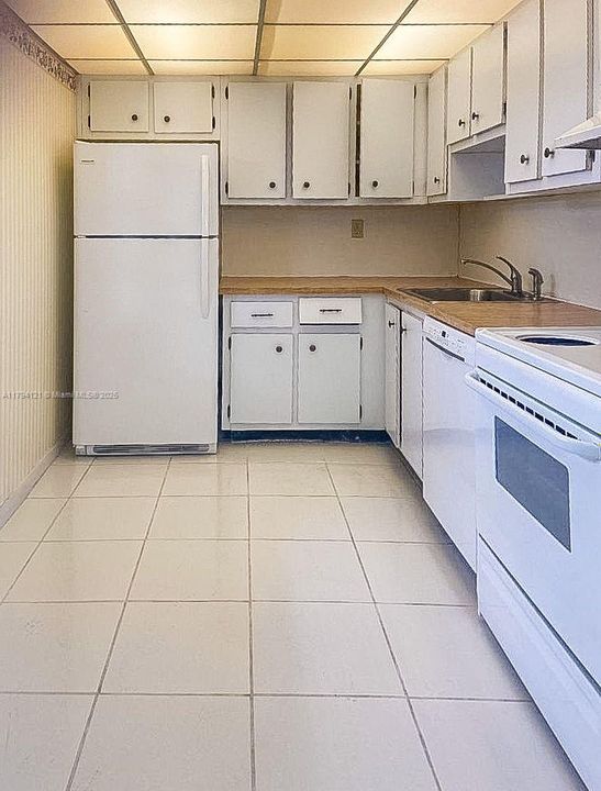 На продажу: $249,000 (1 спален, 1 ванн, 672 Квадратных фут)