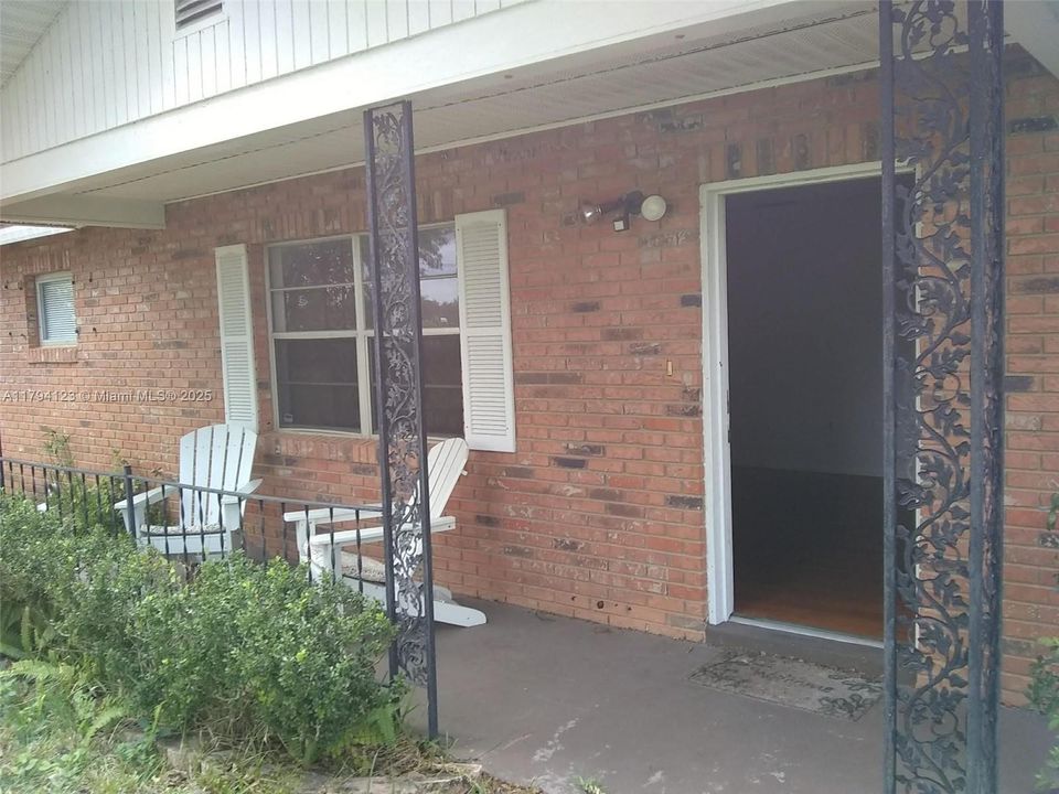 For Sale: $1,200,000 (7 beds, 4 baths, 0 Square Feet)