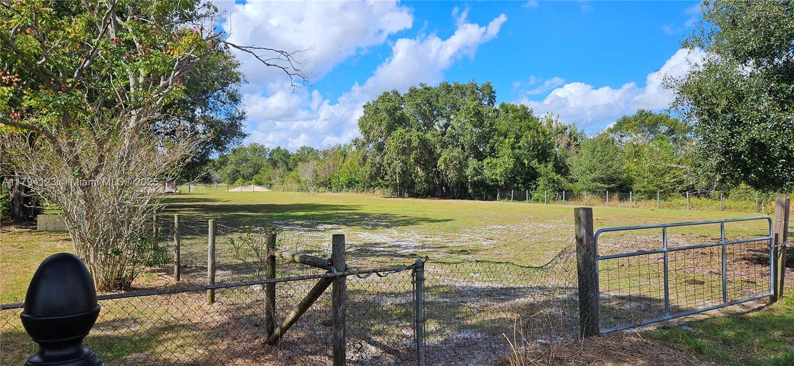 For Sale: $1,200,000 (7 beds, 4 baths, 0 Square Feet)