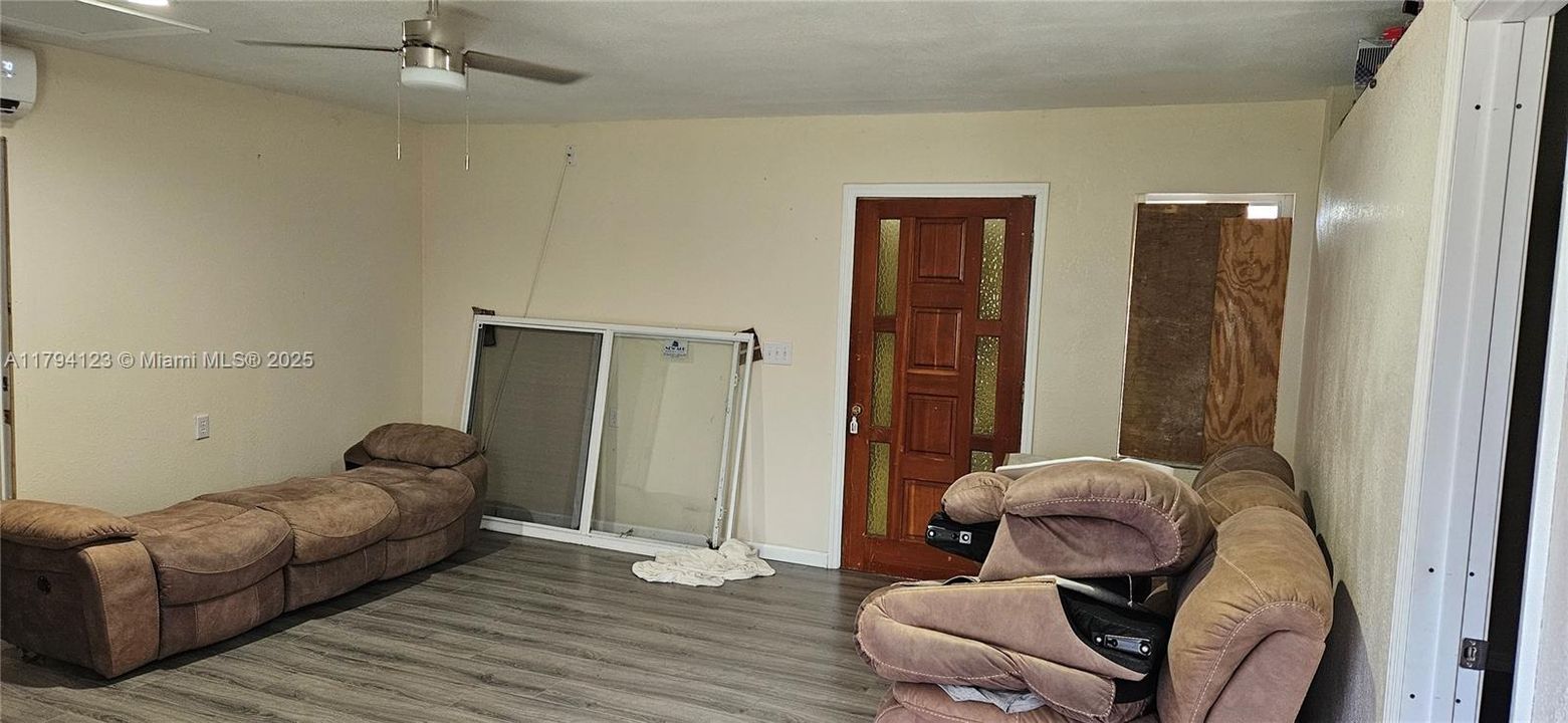 For Sale: $1,200,000 (7 beds, 4 baths, 0 Square Feet)